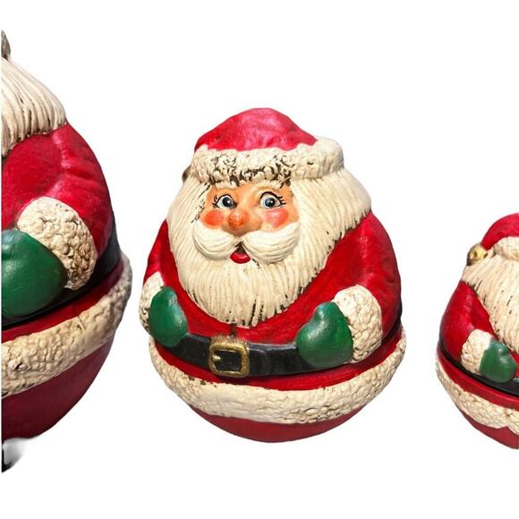 Nesting Santas Four Sizes - Picture 4 of 11